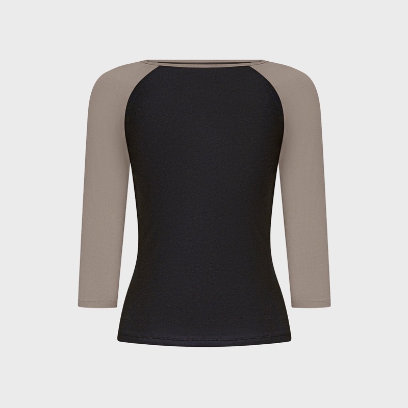 Belle Anna Raglan Top
